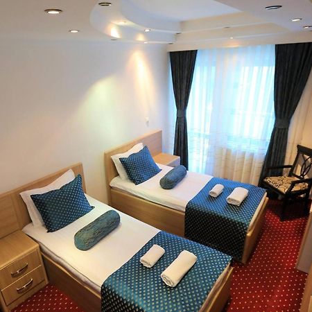 Hotel Pejton Prishtinë Luaran gambar