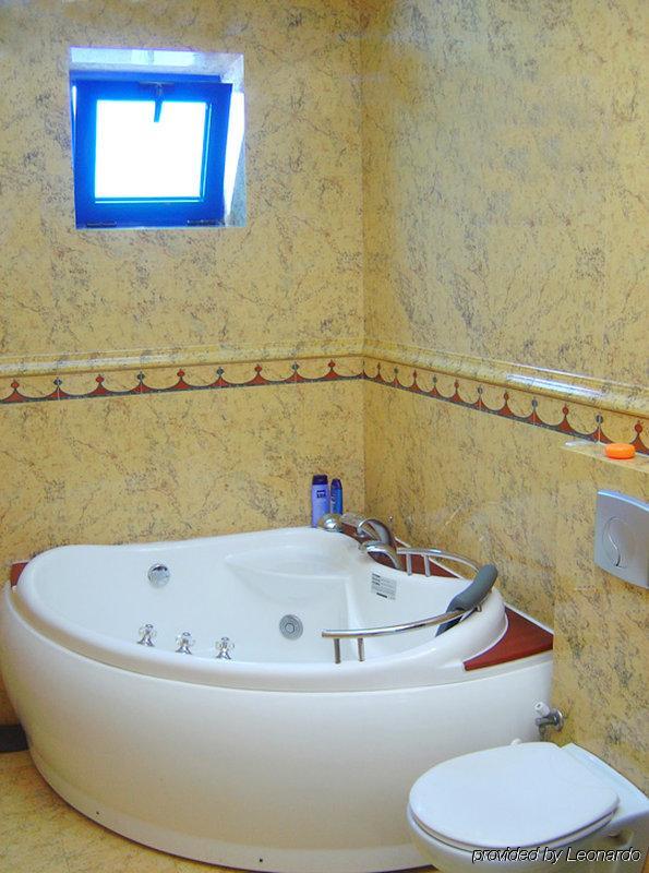 Hotel Pejton Prishtinë Luaran gambar