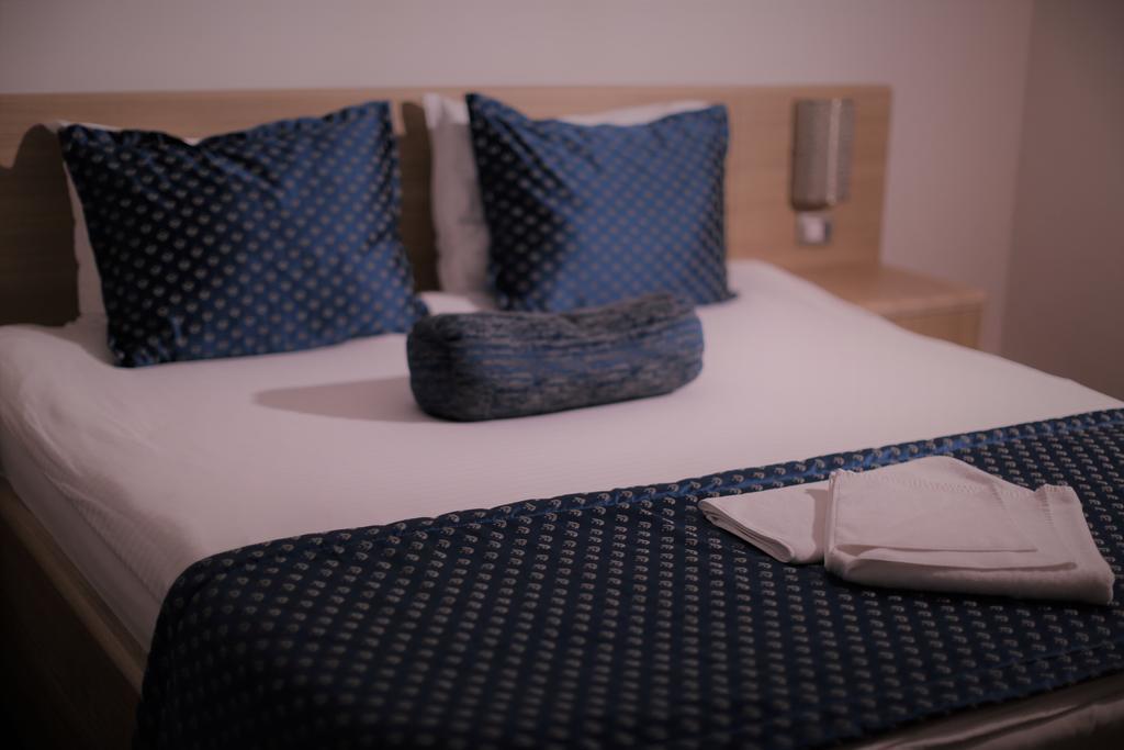 Hotel Pejton Prishtinë Luaran gambar