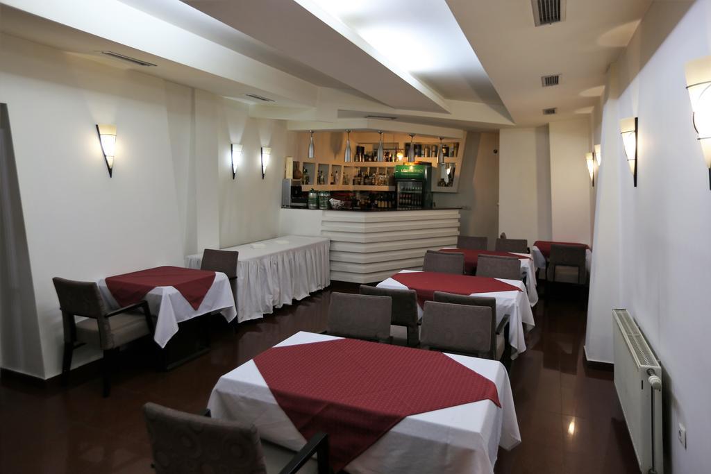 Hotel Pejton Prishtinë Luaran gambar