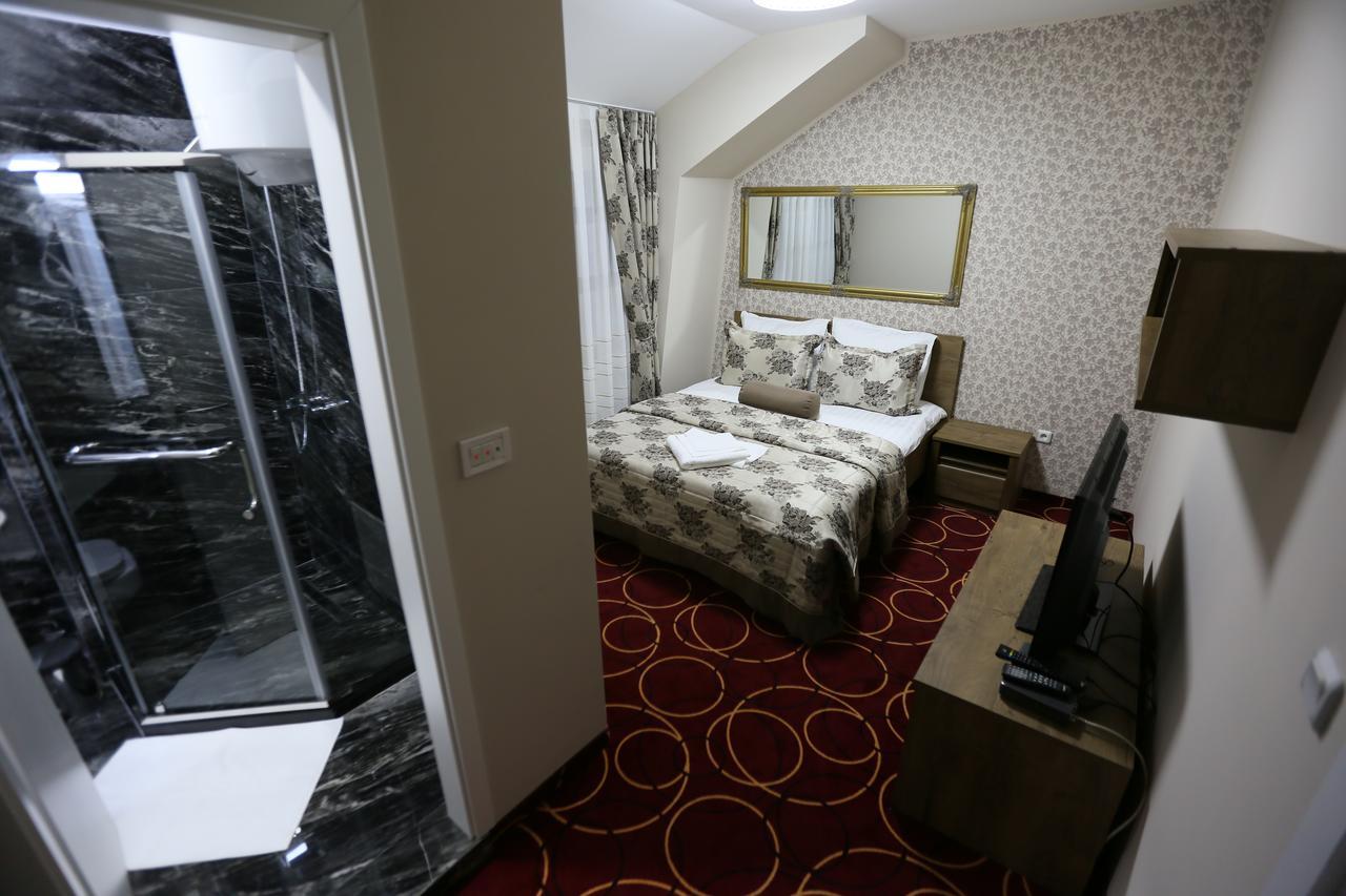 Hotel Pejton Prishtinë Luaran gambar